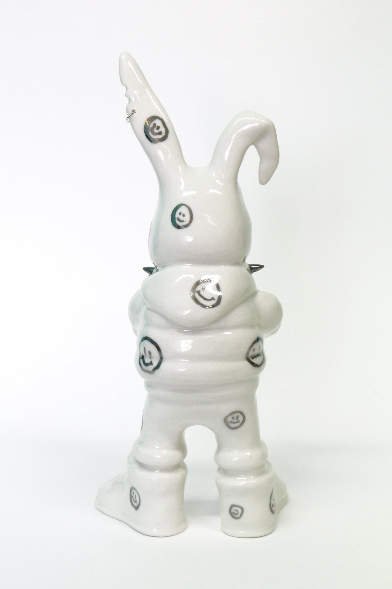 Tuulikki Bunny - ceramic artwork (smiley version)