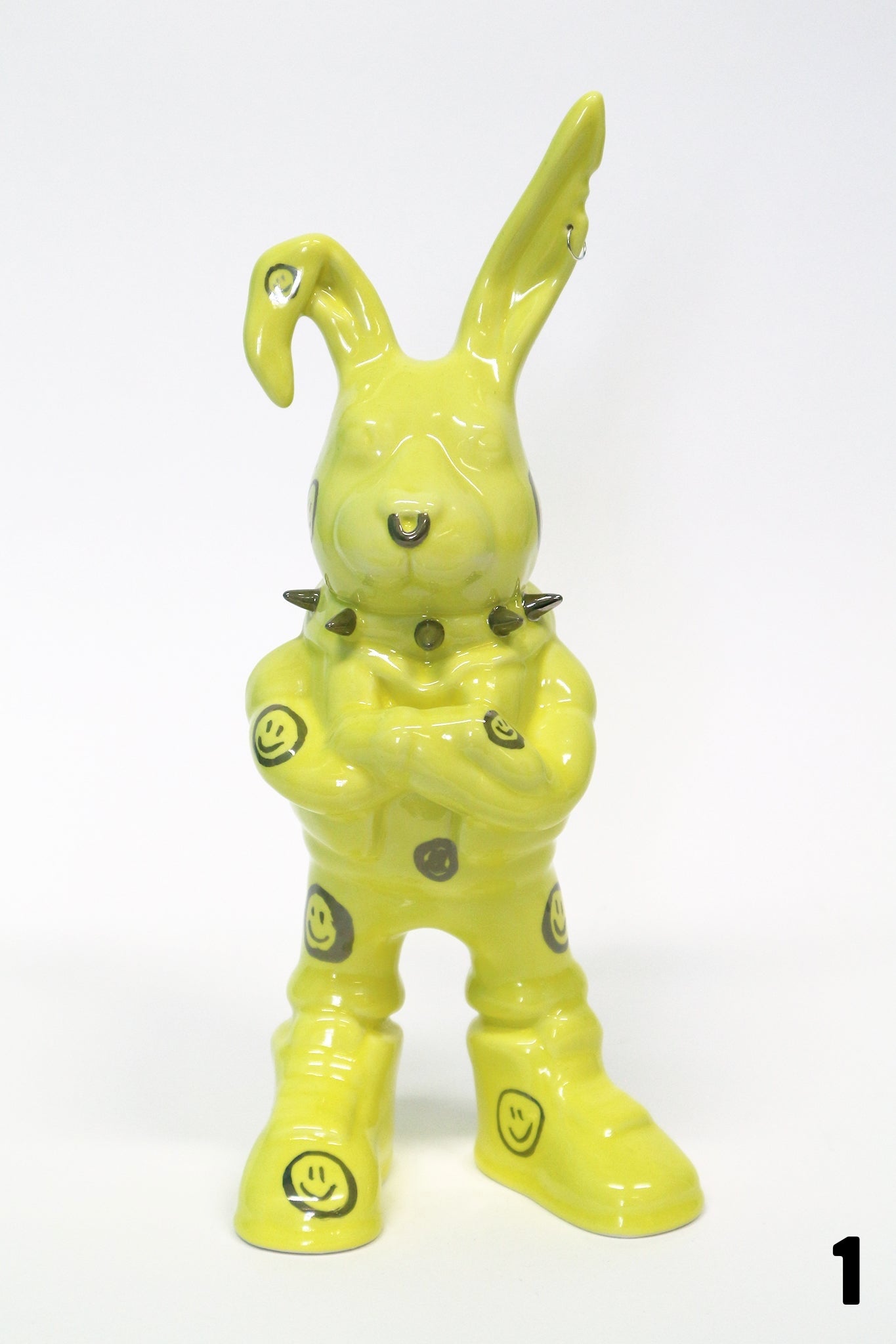 Tuulikki Bunny - ceramic artwork (smiley version)